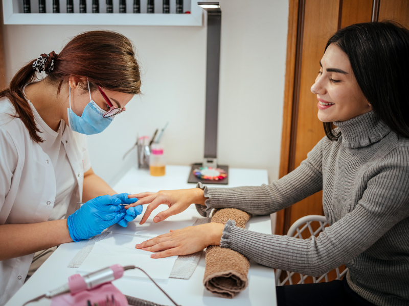 Curso de manicure e pedicure: tudo o que você precisa saber